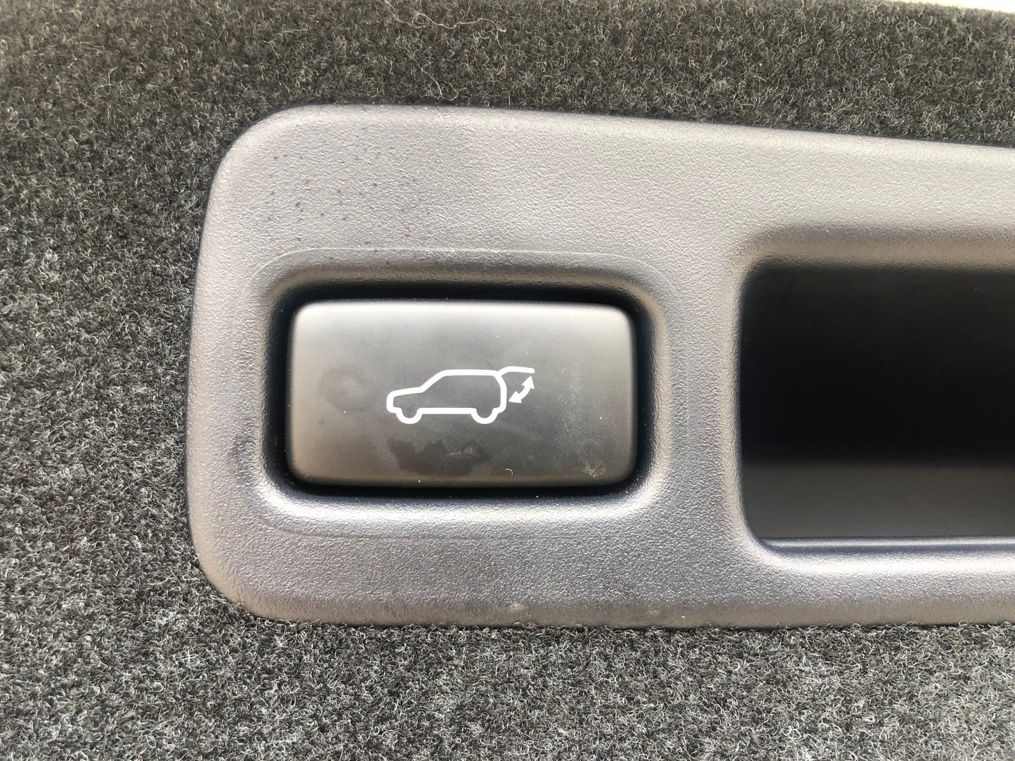 745 Toyota Harrier Premium Metal and Leather Package 2018