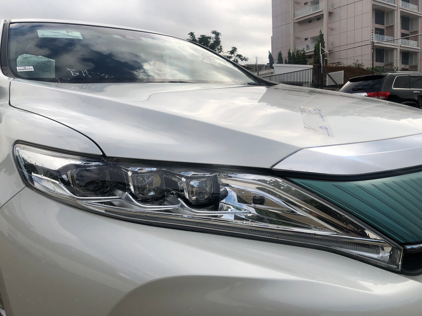 745 Toyota Harrier Premium Metal and Leather Package 2018