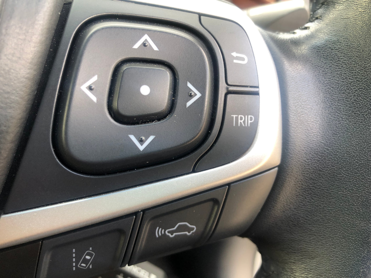 745 Toyota Harrier Premium Metal and Leather Package 2018