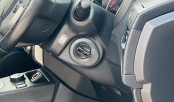 412. Nissan X-Trail X/GT 2013