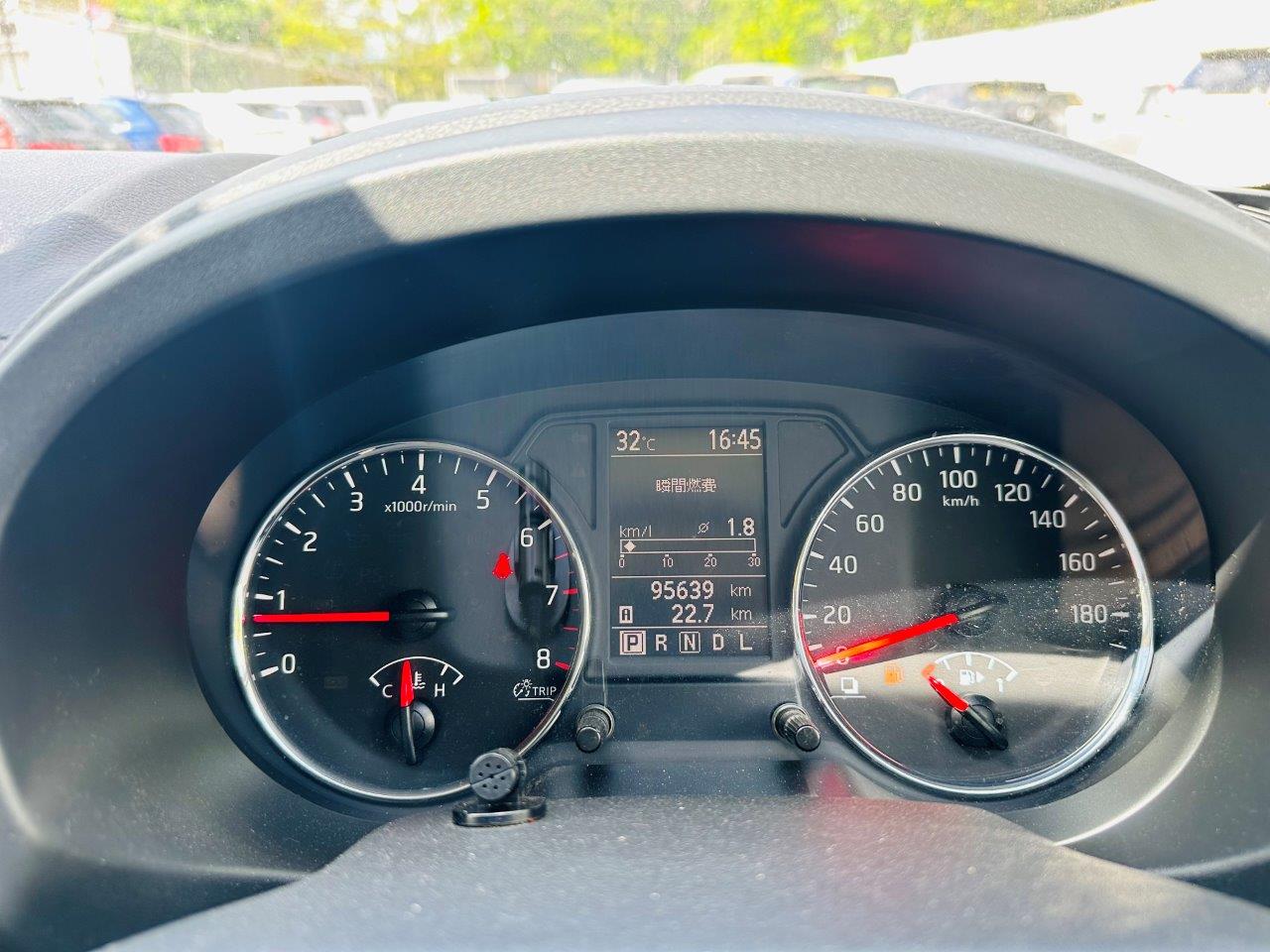 412. Nissan X-Trail X/GT 2013
