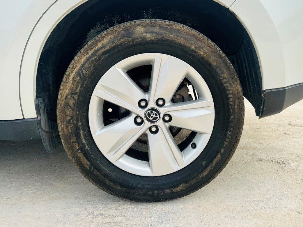 391. Toyota Harrier Elegance 2014