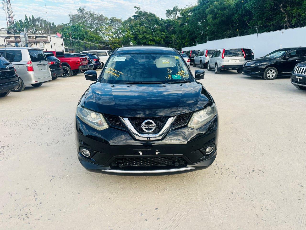 469. Nissan X-Trail 20X 2014