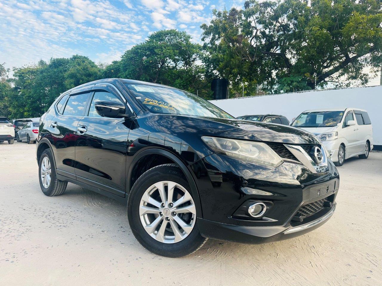 469. Nissan X-Trail 20X 2014