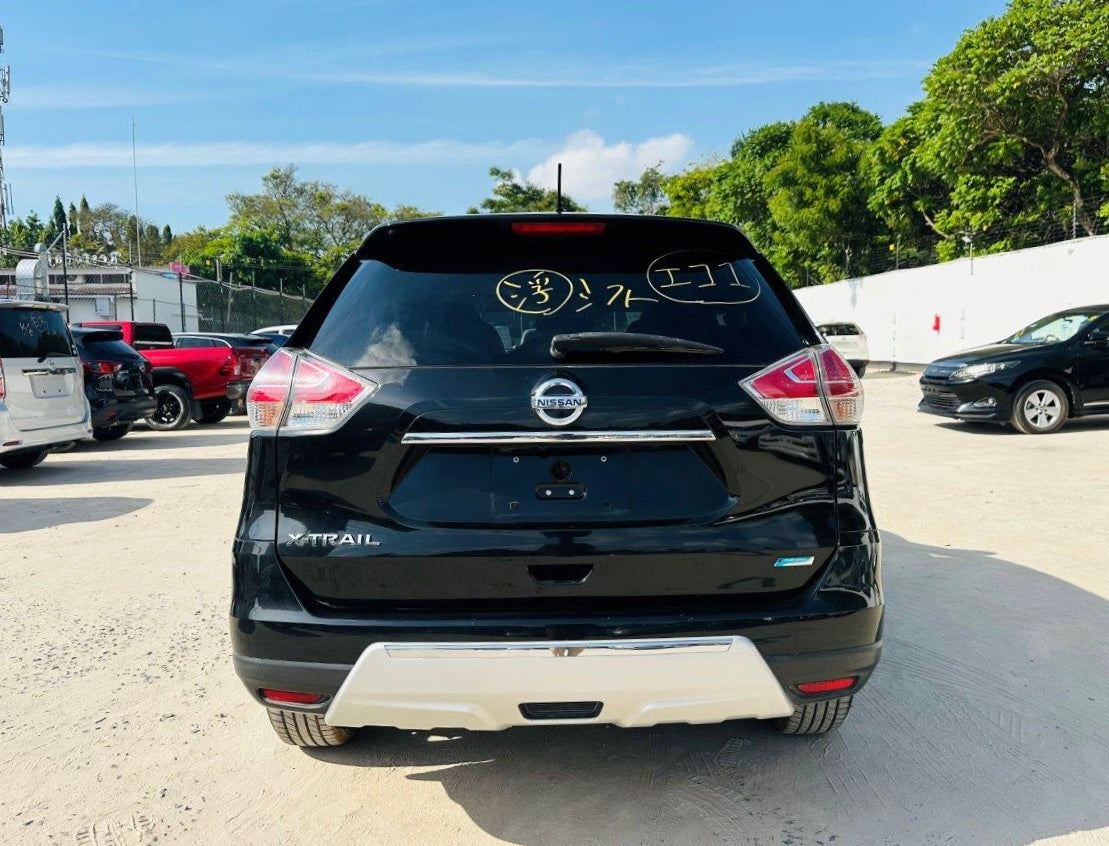 393. Nissan X-Trail 20X 2014