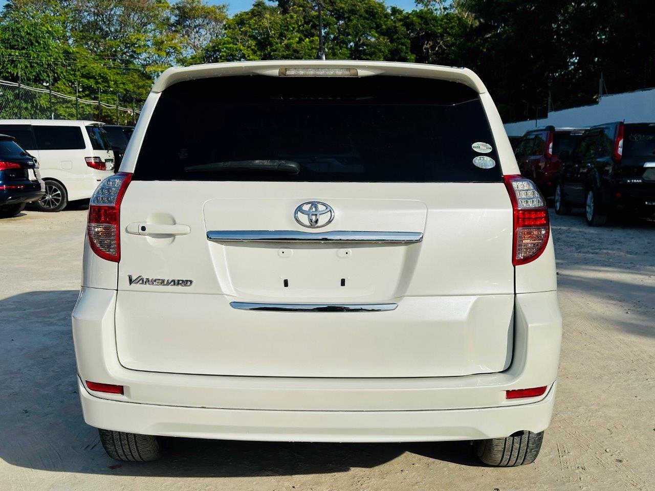 399. Toyota Vanguard 240S 2009