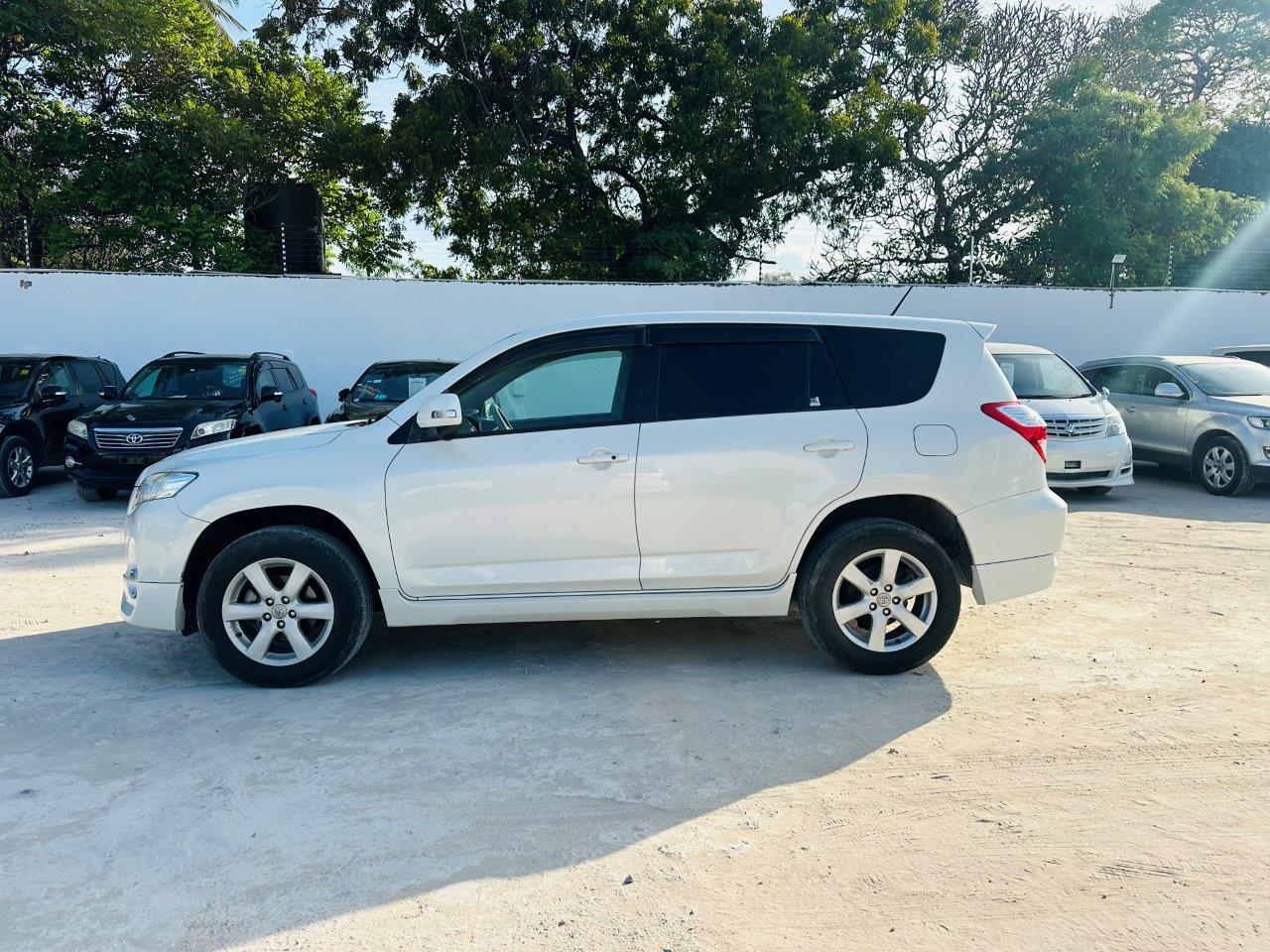 399. Toyota Vanguard 240S 2009