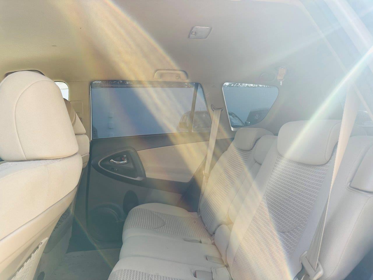 399. Toyota Vanguard 240S 2009