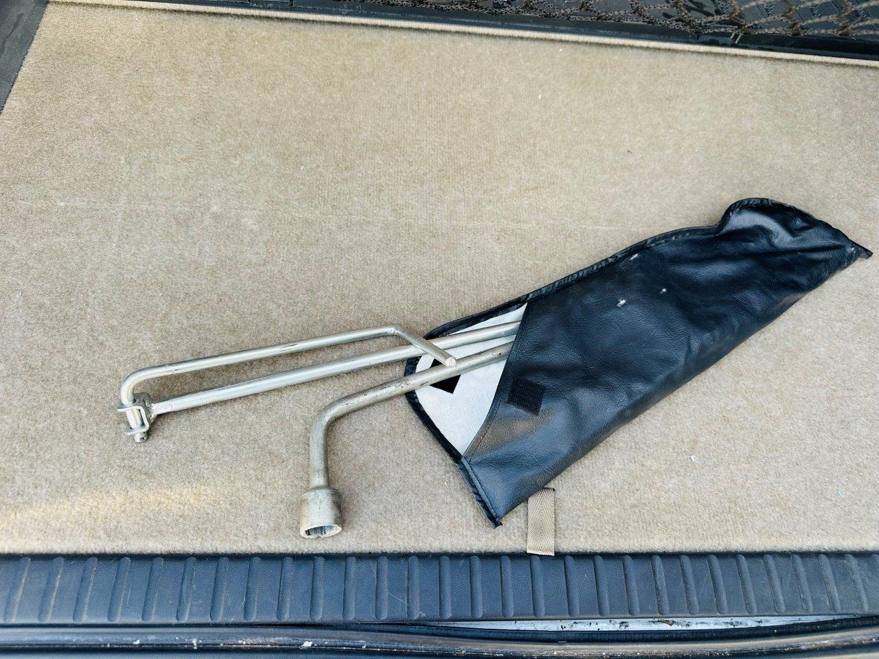 399. Toyota Vanguard 240S 2009