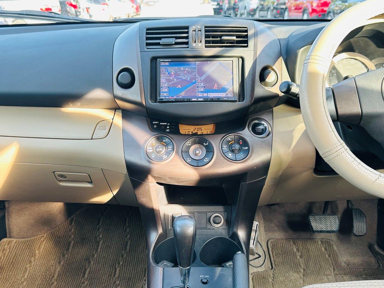 399. Toyota Vanguard 240S 2009