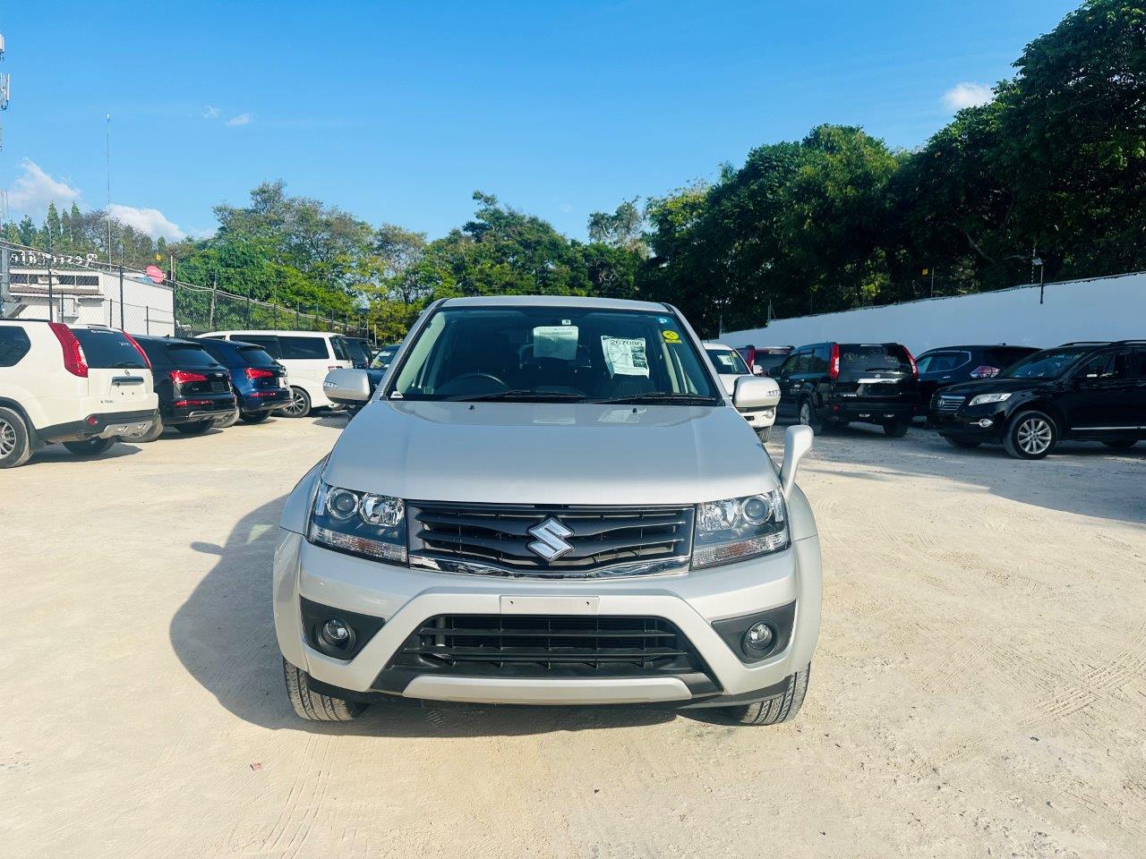 457 Suzuki Escudo 2013