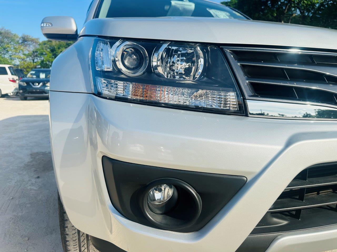 457 Suzuki Escudo 2013
