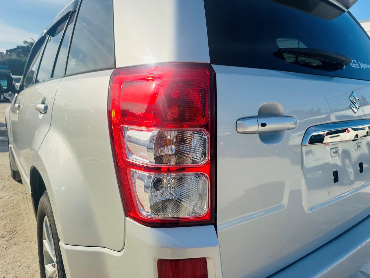 457 Suzuki Escudo 2013