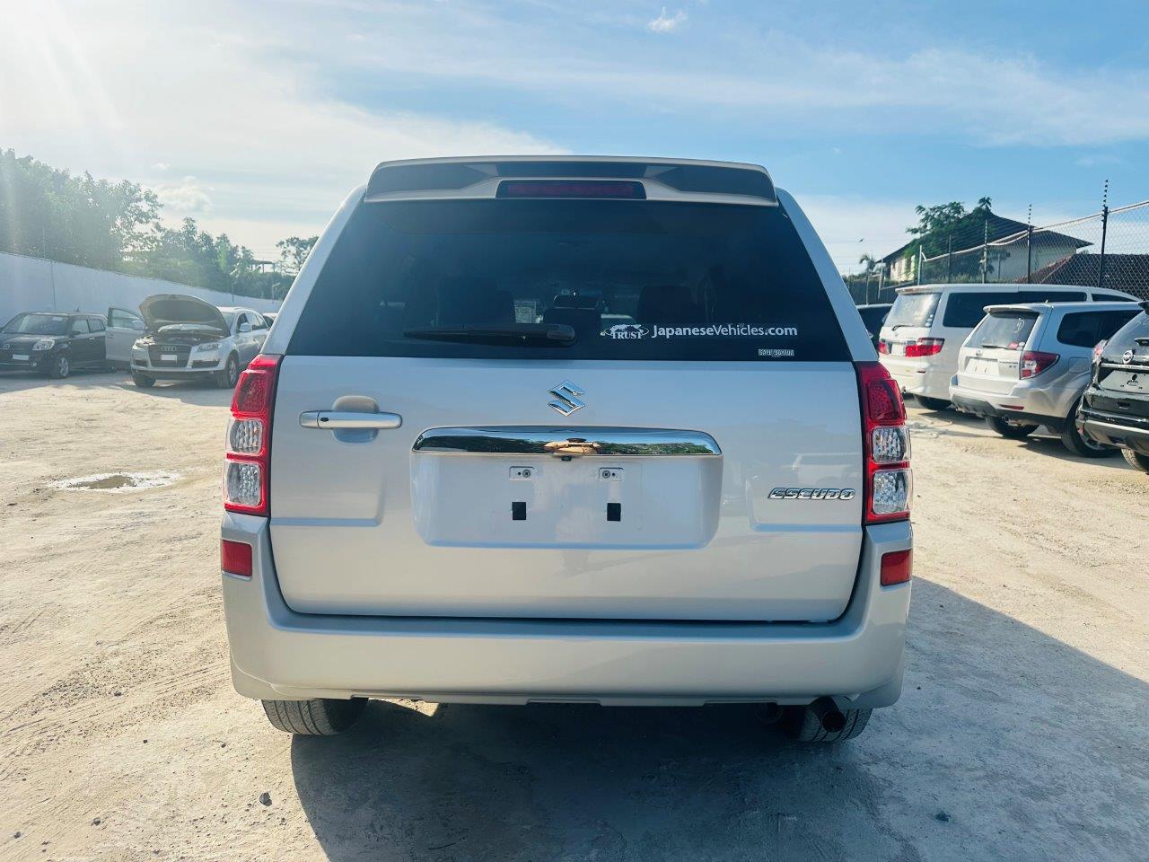 457 Suzuki Escudo 2013