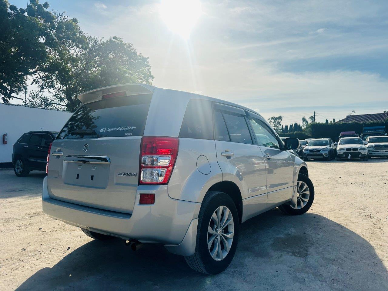 457 Suzuki Escudo 2013
