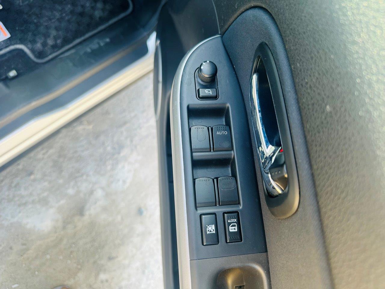 457 Suzuki Escudo 2013