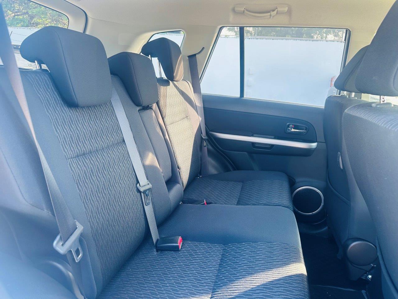 457 Suzuki Escudo 2013