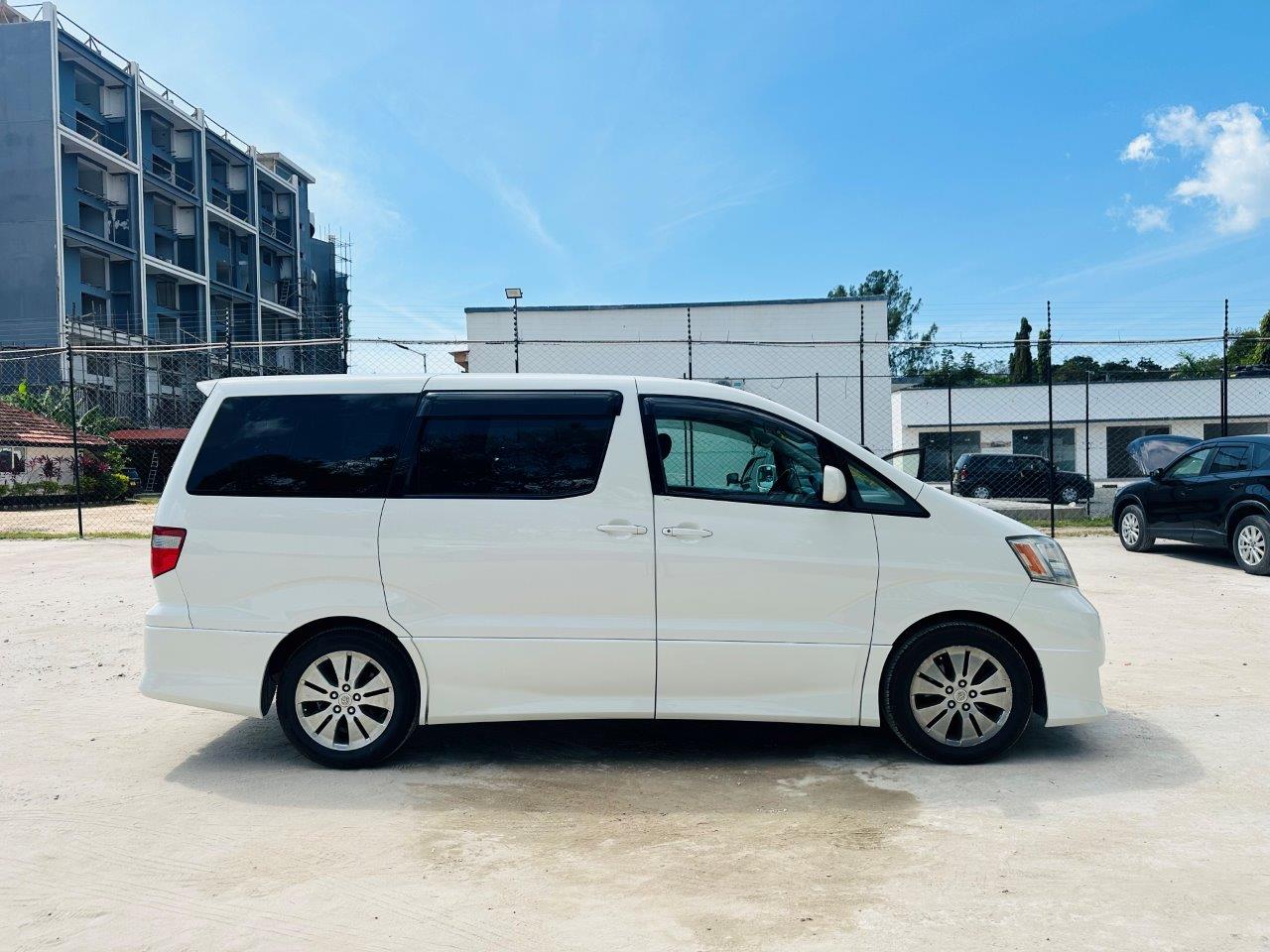 419. Toyota Alphard G/V 2005