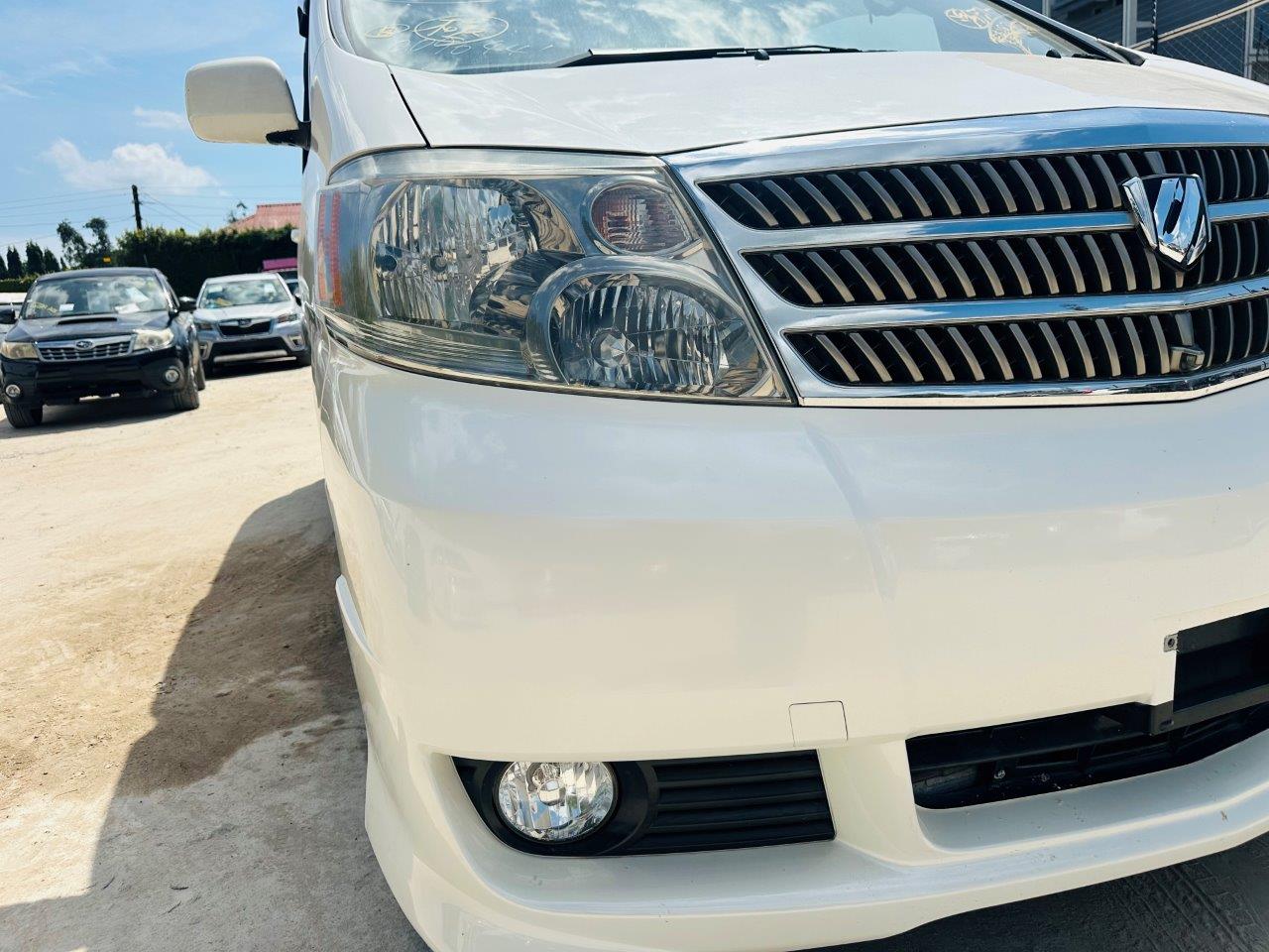 419. Toyota Alphard G/V 2005