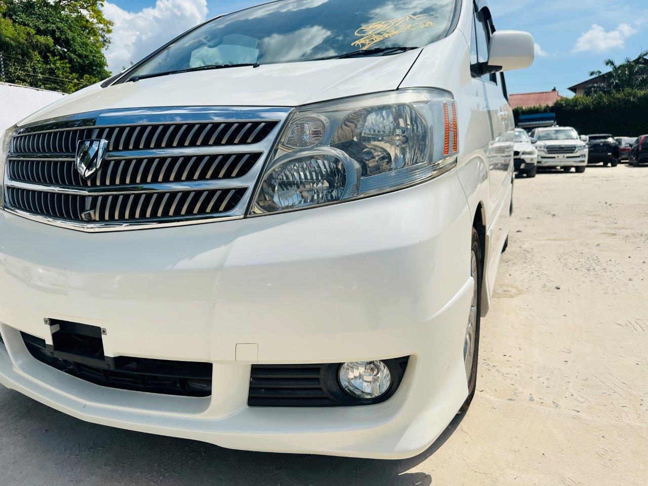 419. Toyota Alphard G/V 2005