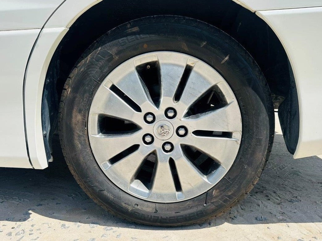 419. Toyota Alphard G/V 2005