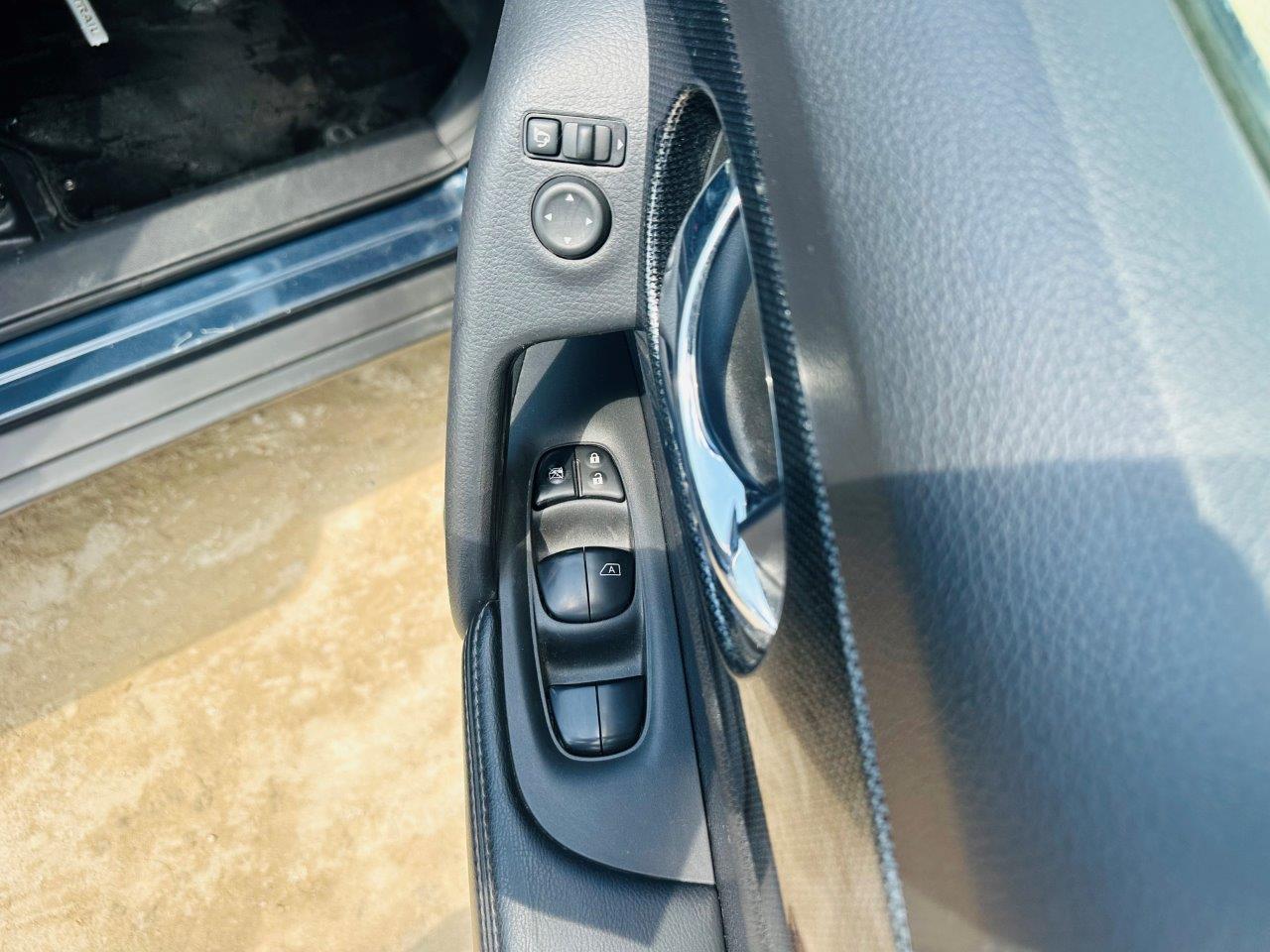 467. Nissan X-Trail 20X E-BRAKE-Package 2014
