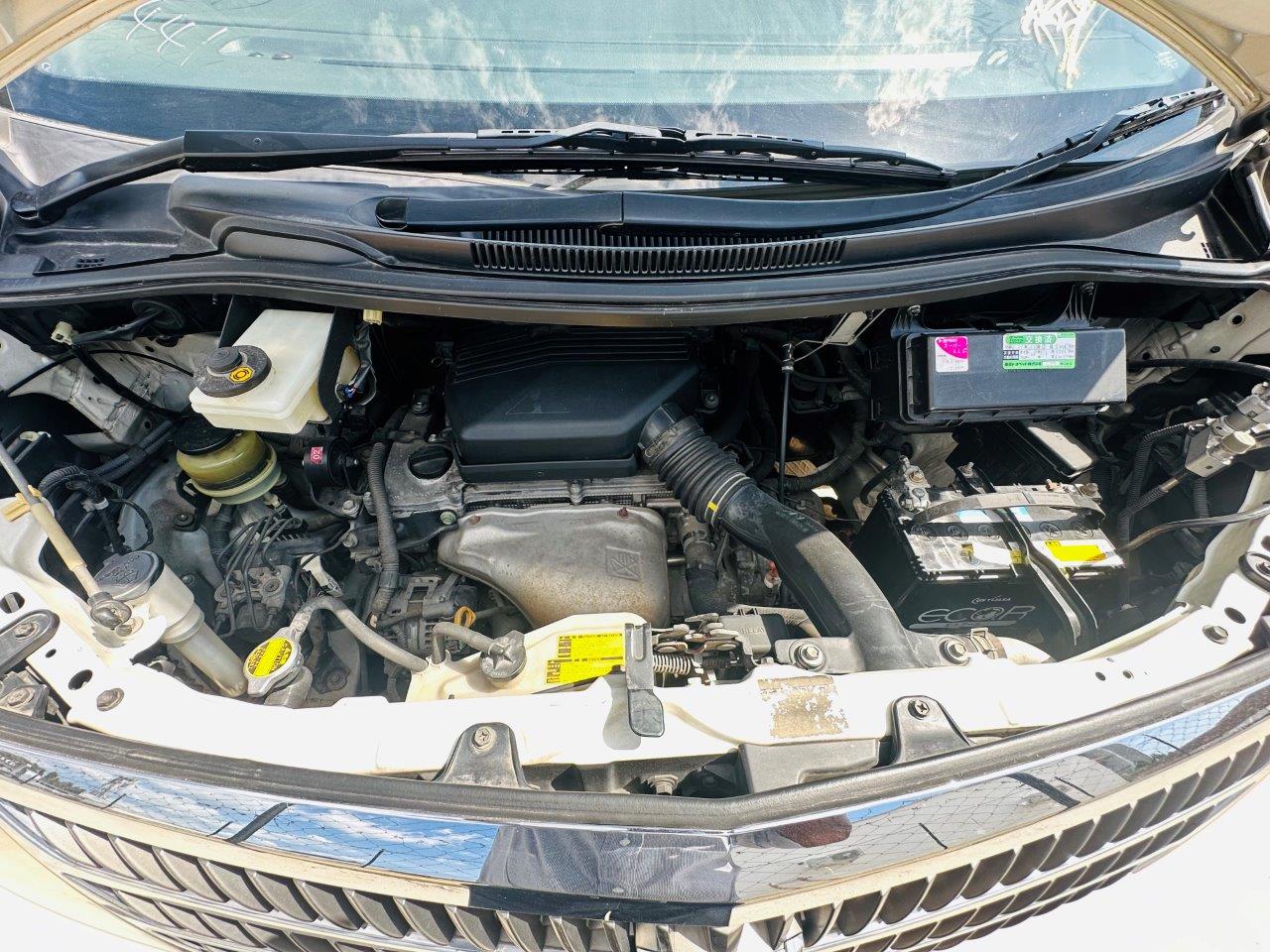419. Toyota Alphard G/V 2005