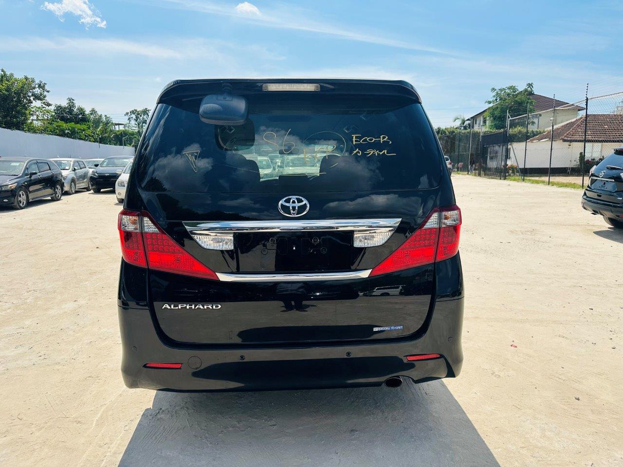 445. Toyota Alphard 240S 2010