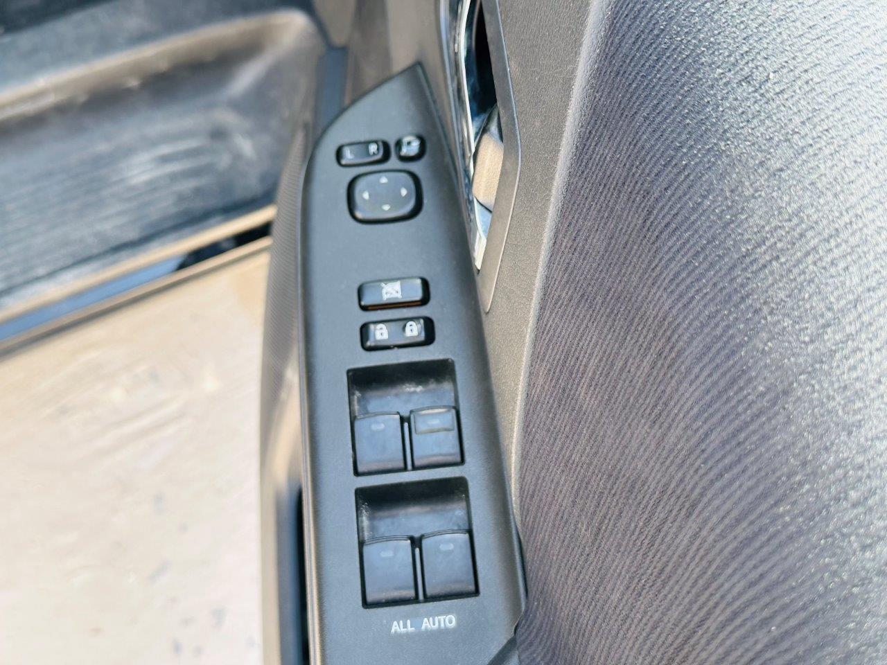 445. Toyota Alphard 240S 2010