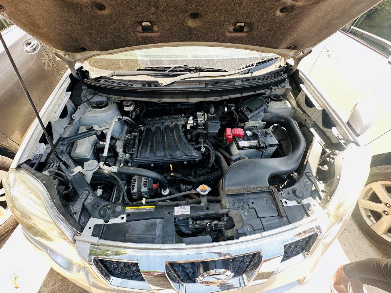 444. Nissan X-Trail 20X 2010