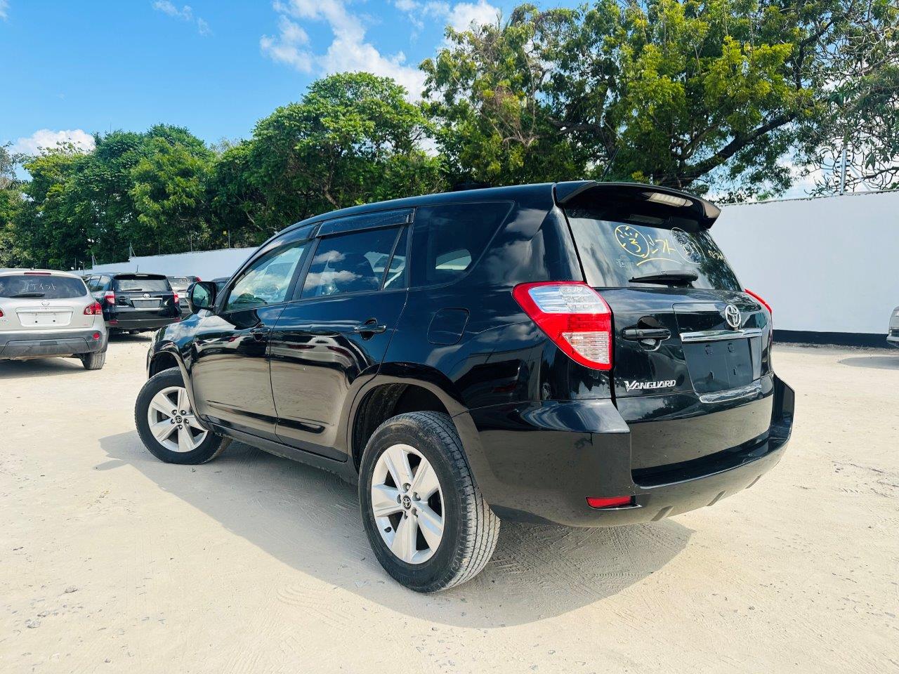 417. Toyota Vanguard 240S 2008
