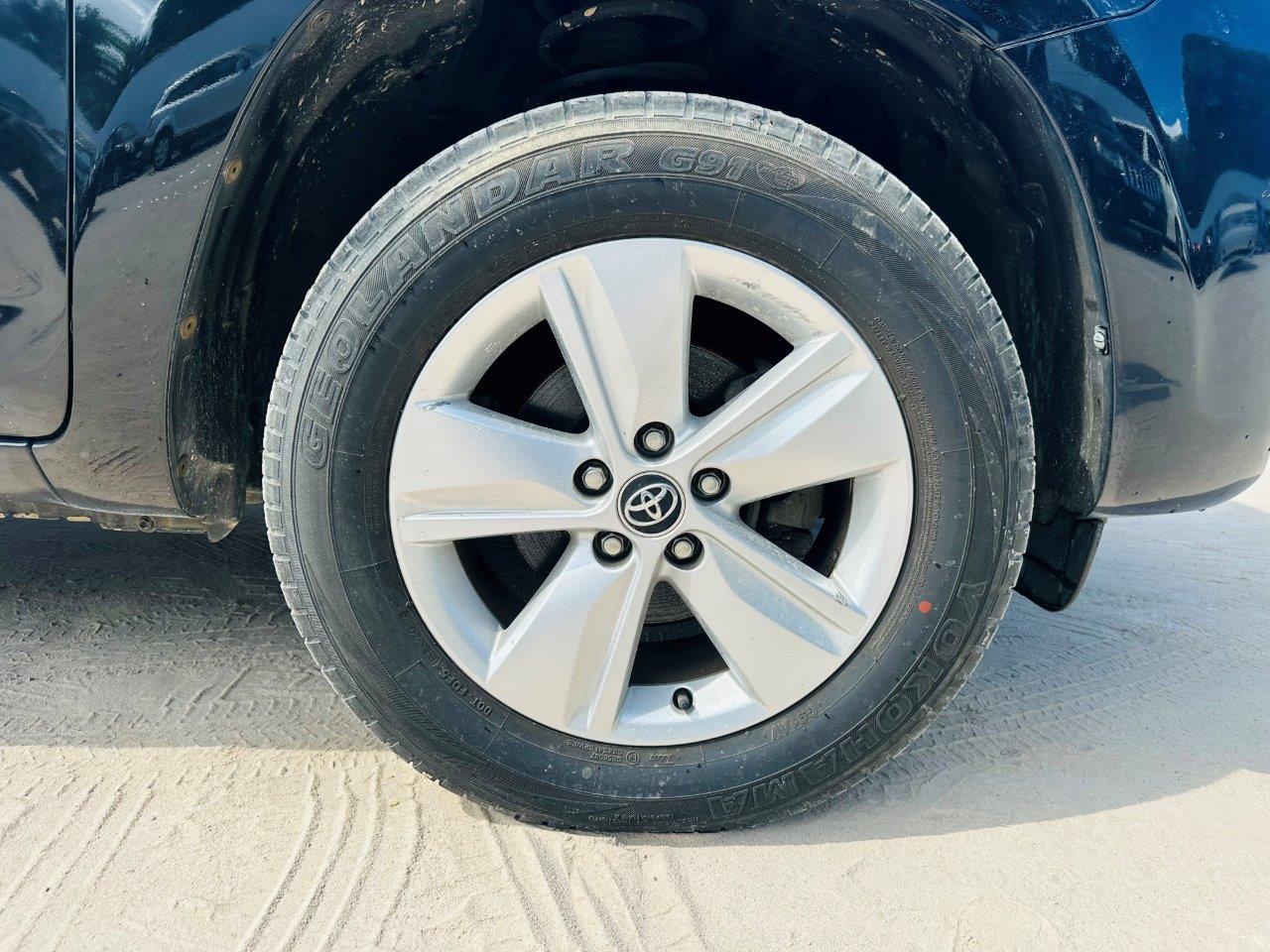 417. Toyota Vanguard 240S 2008