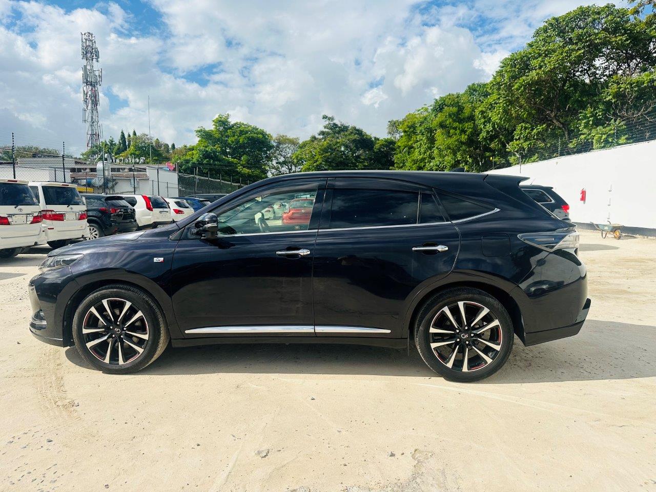548 Toyota Harrier G's 2015