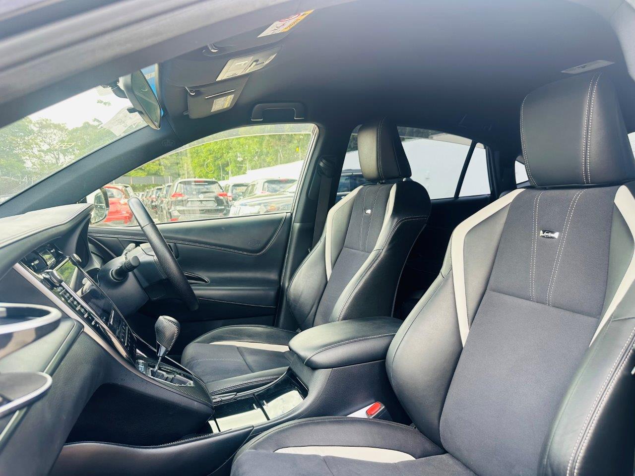 548 Toyota Harrier G's 2015