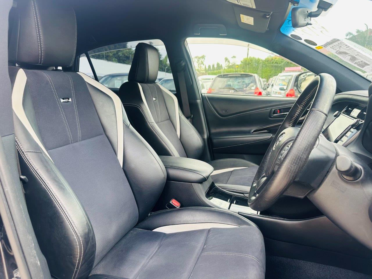 548 Toyota Harrier G's 2015