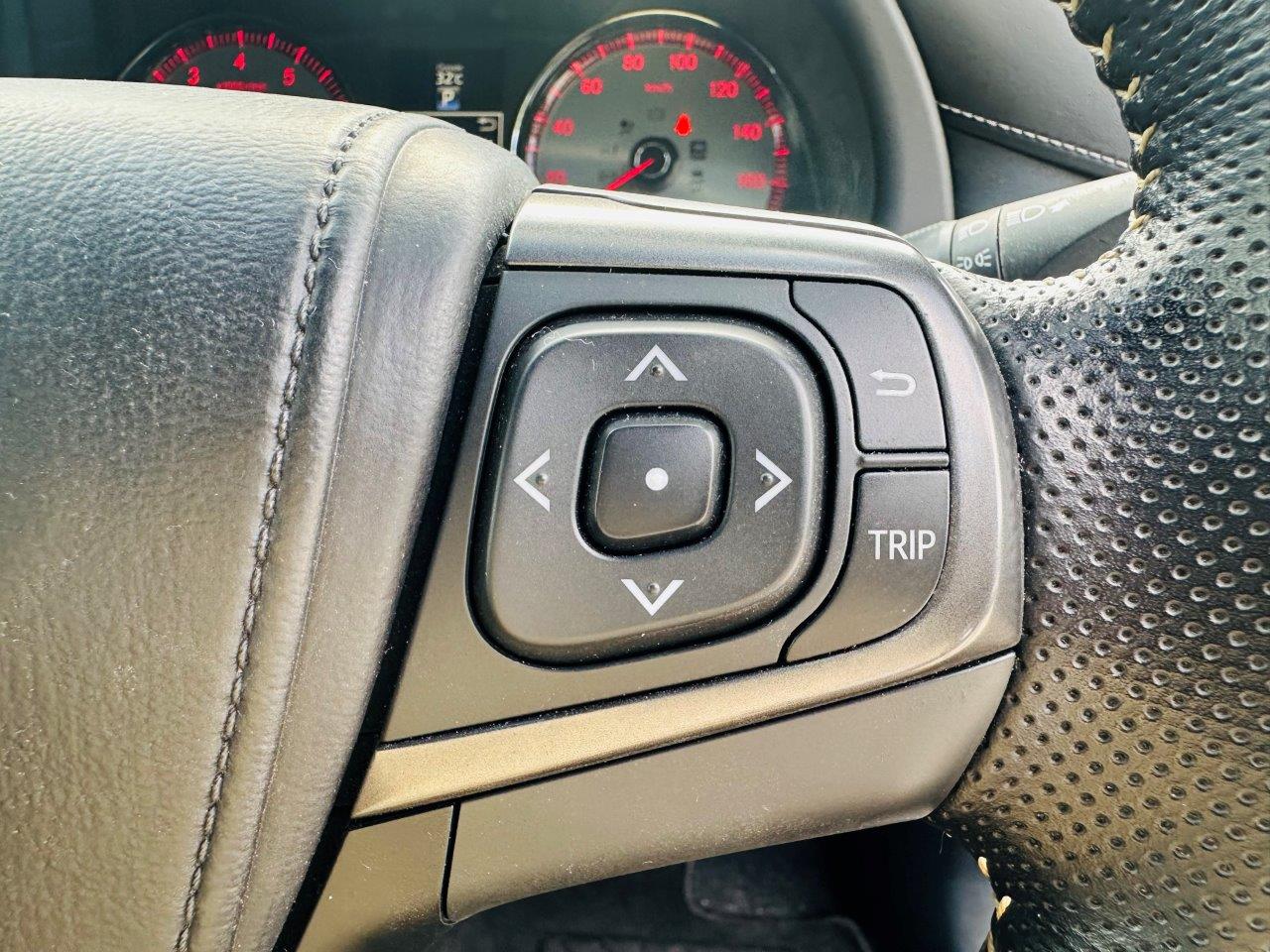 548 Toyota Harrier G's 2015