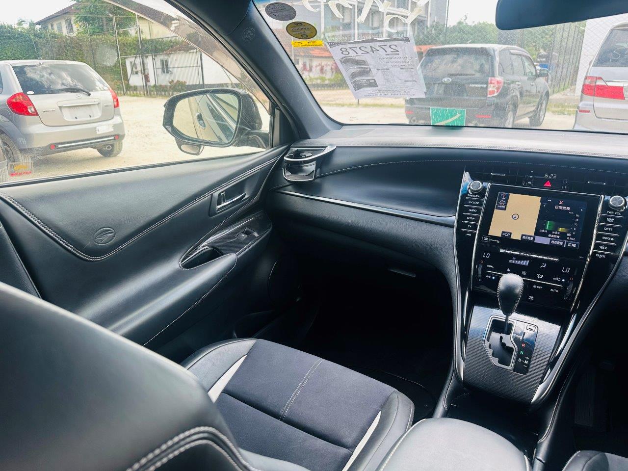 548 Toyota Harrier G's 2015