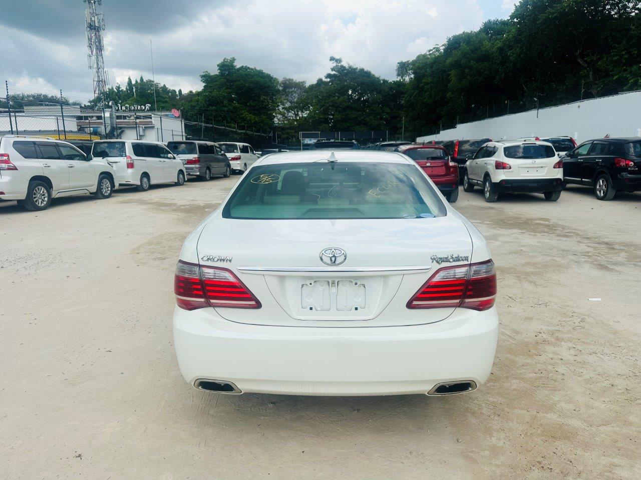 549 Toyota Crown ROYAL SALOON I-FOUR 2010
