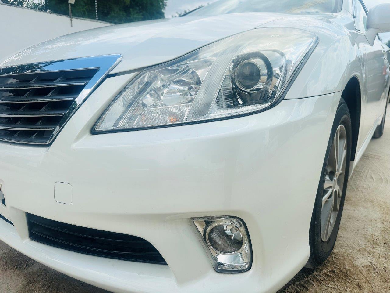 549 Toyota Crown ROYAL SALOON I-FOUR 2010