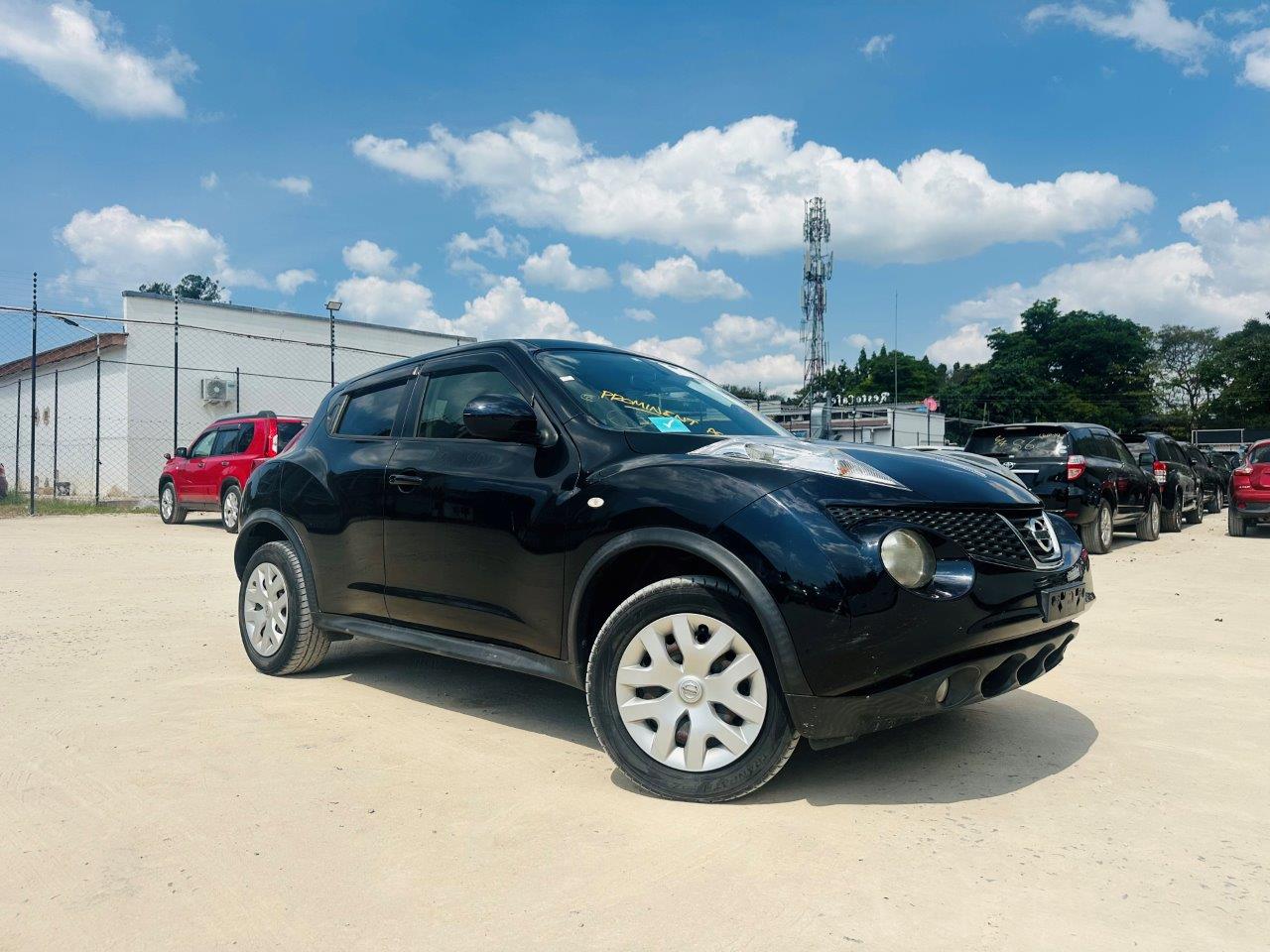 556 Nissan Juke 15RX 2013