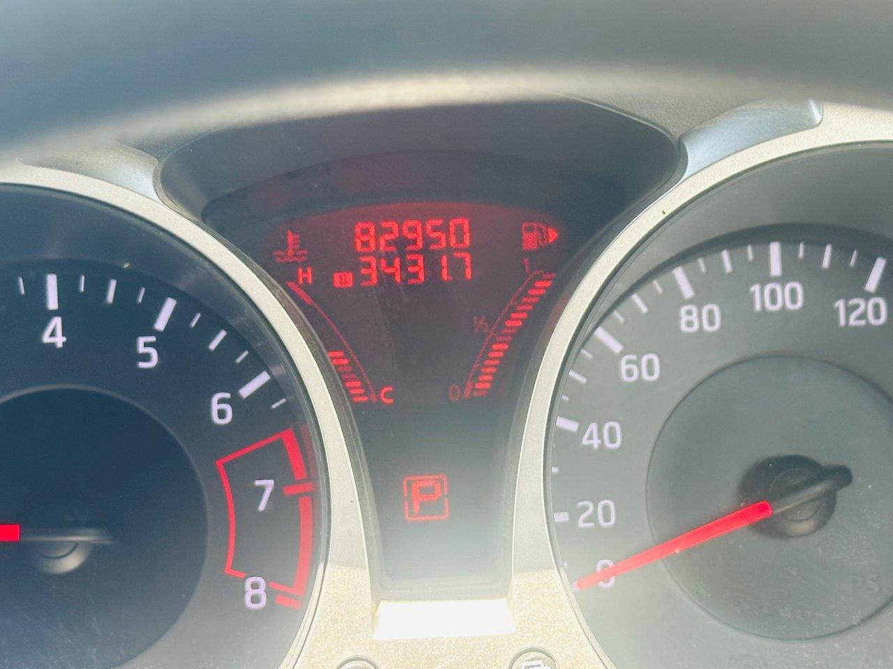 558 Nissan Juke 15RS 2012