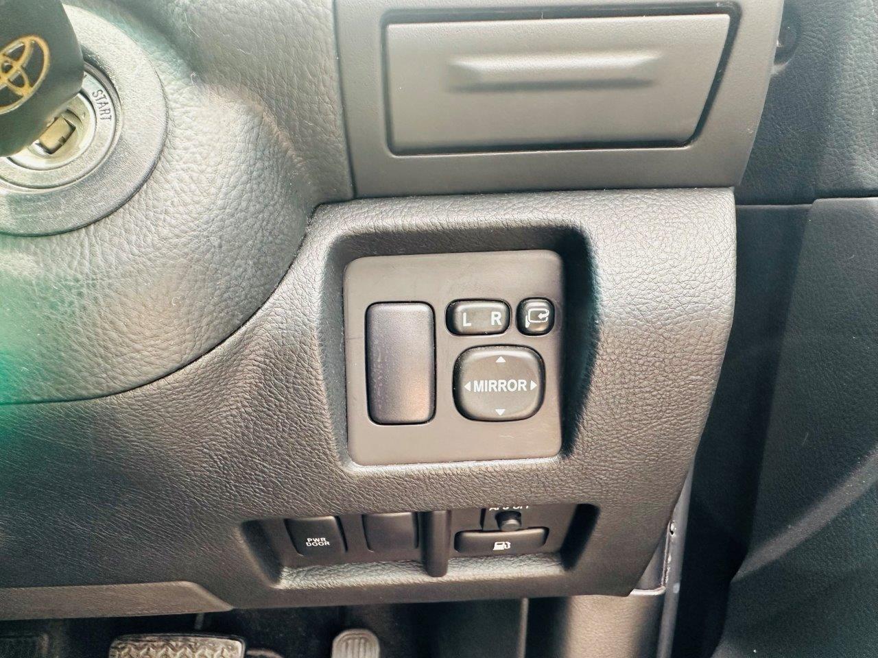 496 Toyota Harrier 240G 2009