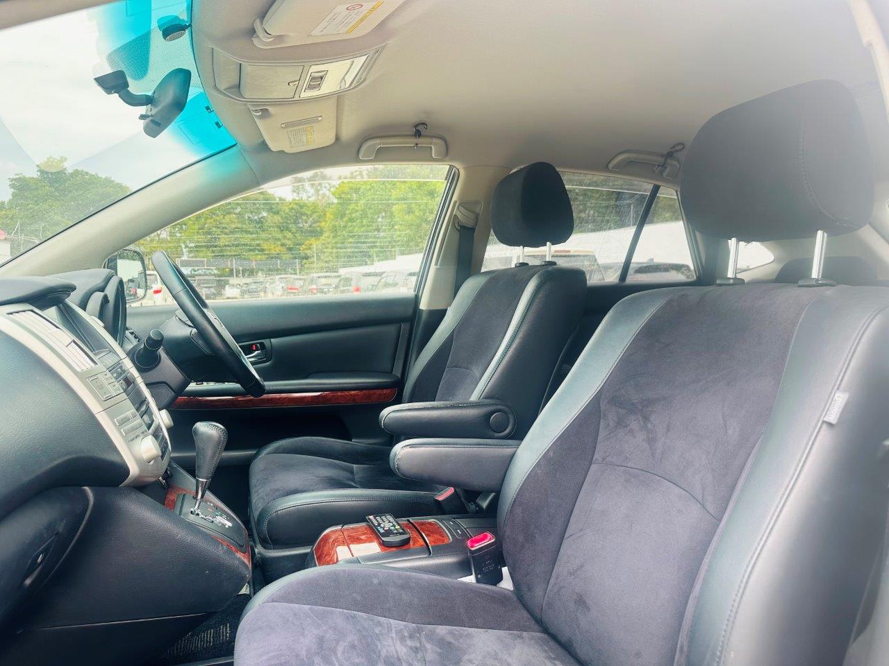 496 Toyota Harrier 240G 2009