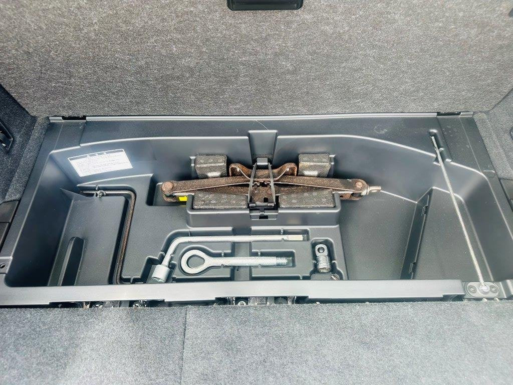 496 Toyota Harrier 240G 2009