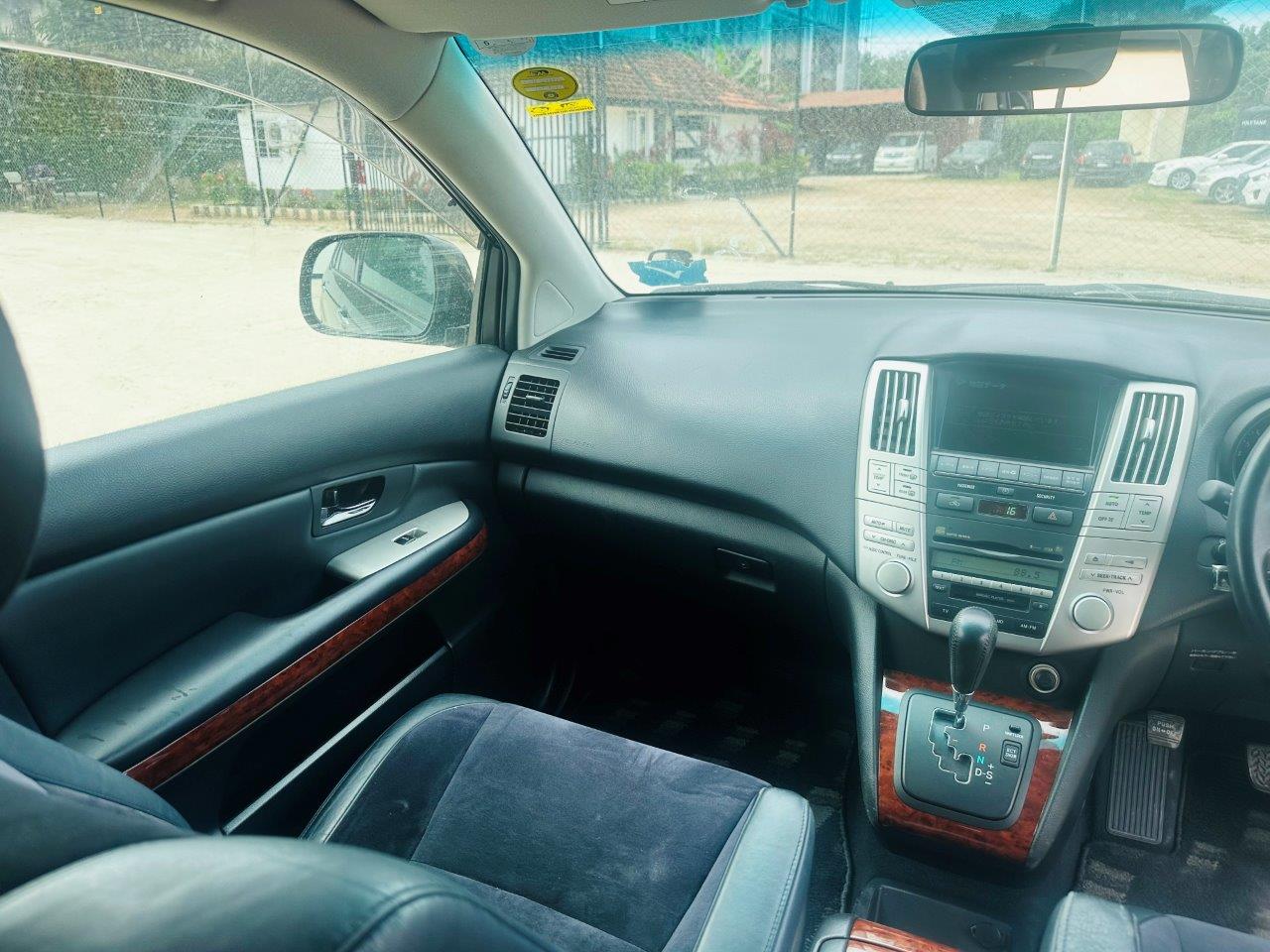 496 Toyota Harrier 240G 2009
