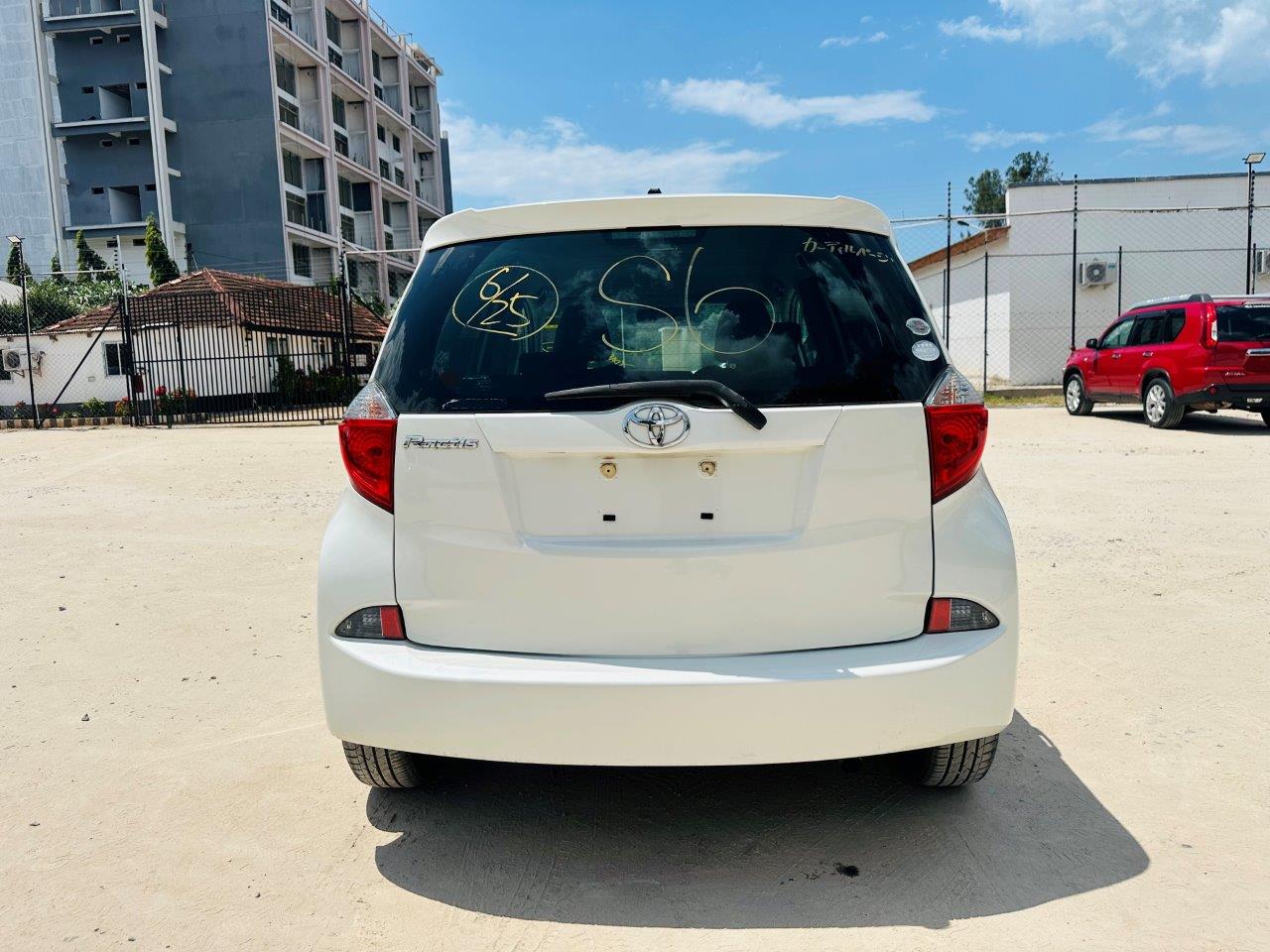 565. Toyota Ractis X 2011