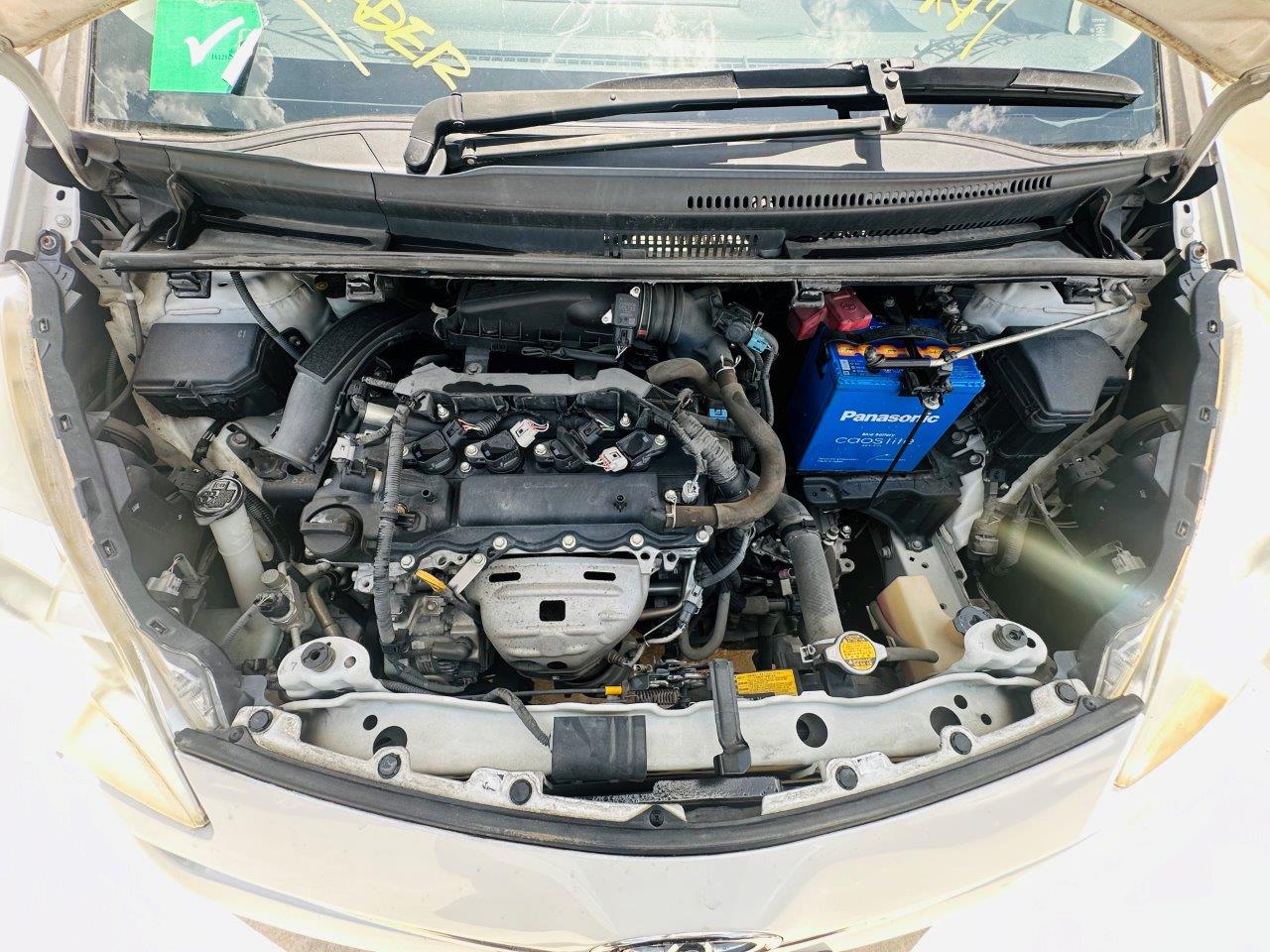 565. Toyota Ractis X 2011