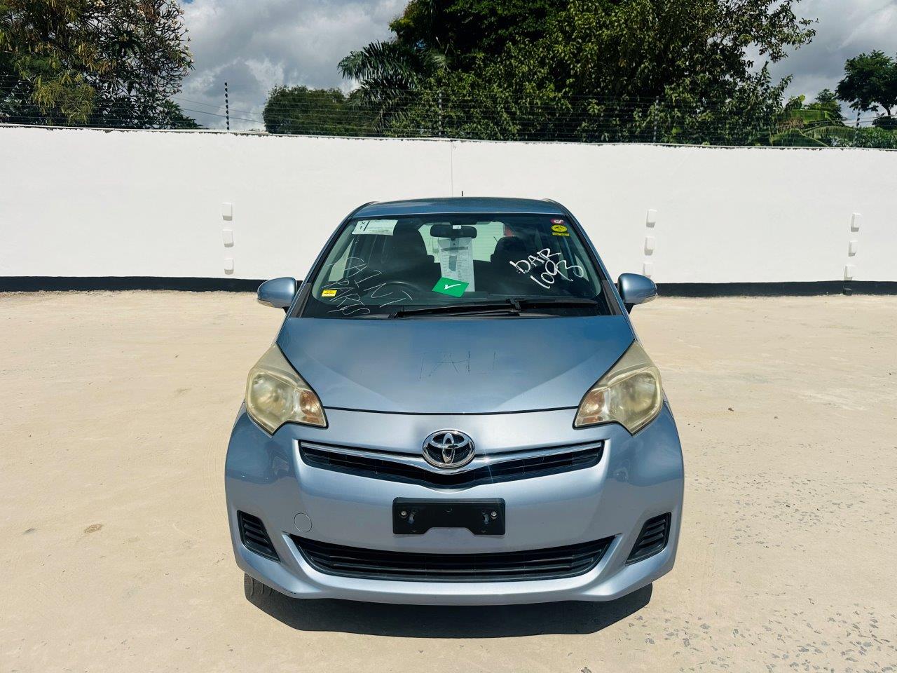 589 Toyota Ractis S 2011