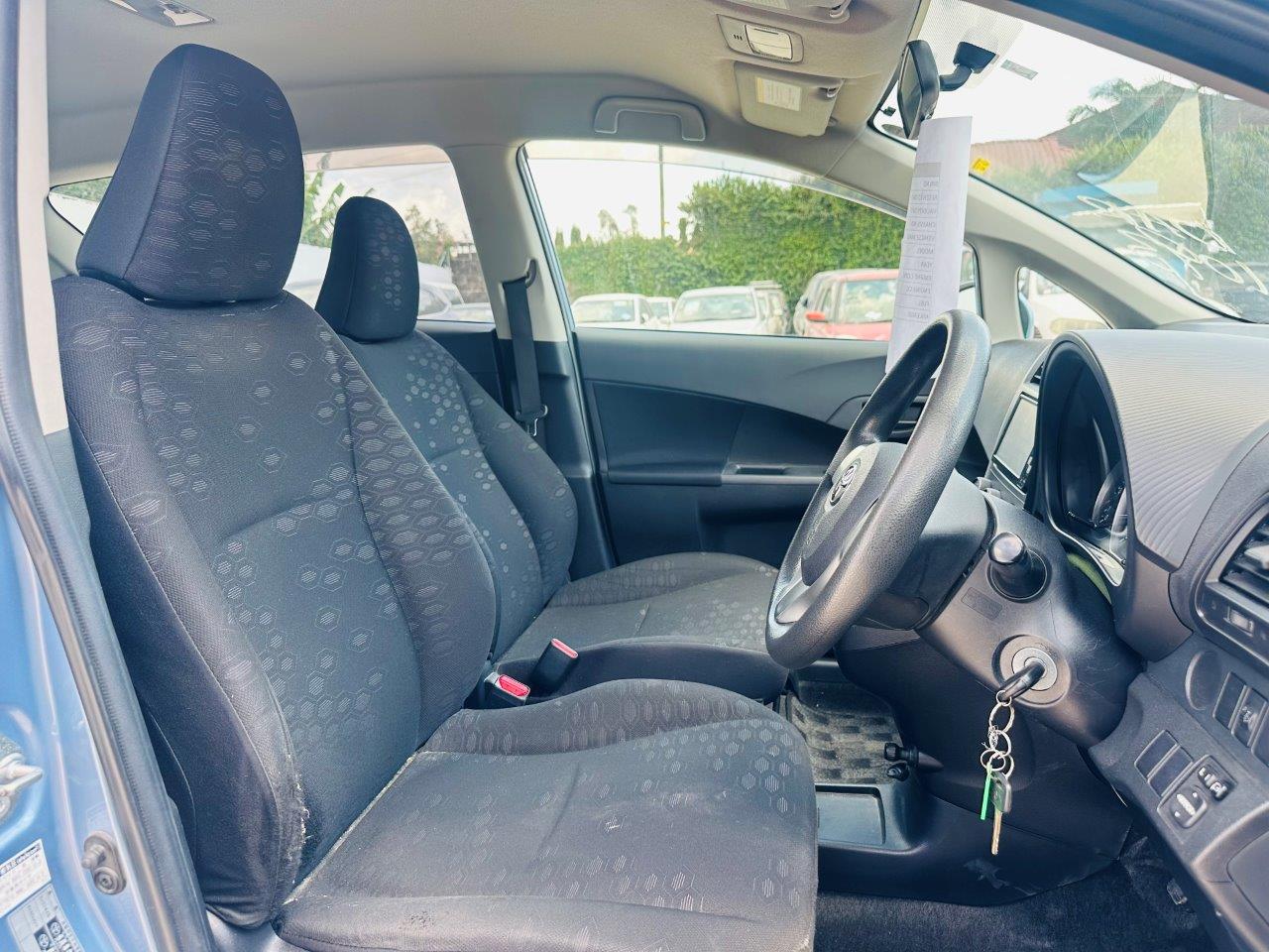 589 Toyota Ractis S 2011