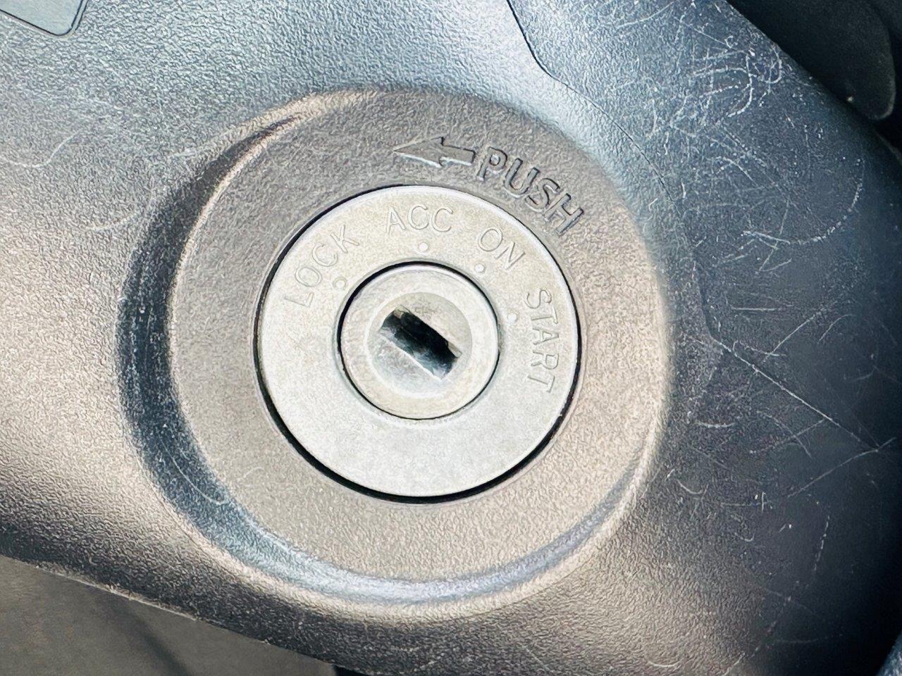 589 Toyota Ractis S 2011